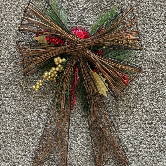 Christmas Wreath Bow - Picture 4 of 4
